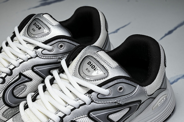 MEN'S BREATHABLE CASUAL THICK SOLED B30 LACE UP RUNNING SHOES 2026 NEW STYLE LIGHT GRAY/GREY
