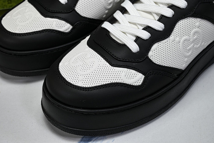 CHUNKY B MONOCHROME CARAMEL COLORED THICK SOLED CASUAL SNEAKERS BLACK/WHITE