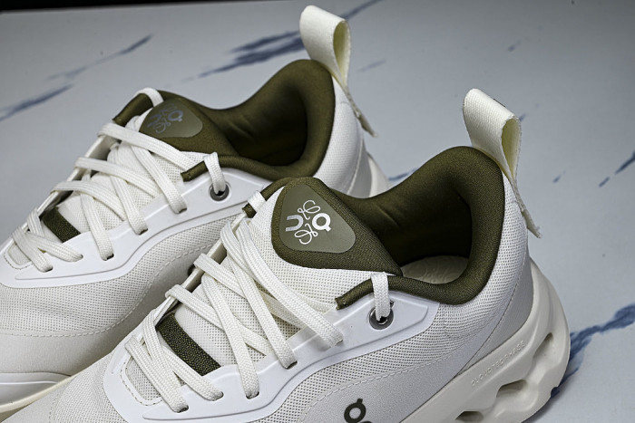 ON X THE SECOND GENERATION SERIES OF CASUAL RUNNING SHOES LIGHT GRAY/ARMY GREEN