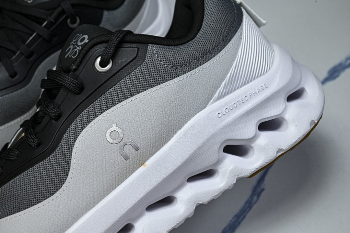 ON X THE SECOND GENERATION SERIES OF CASUAL RUNNING SHOES LIGHT GRAY/GREY