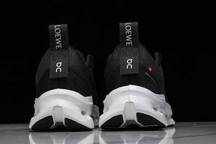 ON X THE SECOND GENERATION SERIES OF CASUAL RUNNING SHOES BLACK/INKINESS