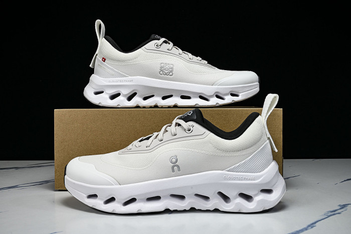 ON X THE SECOND GENERATION SERIES OF CASUAL RUNNING SHOES LIGHT GRAY/GREY