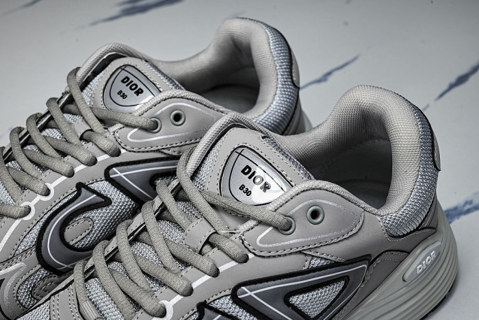 MEN'S BREATHABLE CASUAL THICK SOLED B30 LACE UP RUNNING SHOES 2026 NEW STYLE DARK GRAY/GREY