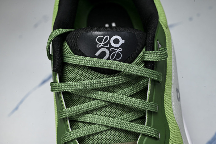 ON X THE SECOND GENERATION SERIES OF CASUAL RUNNING SHOES DARK GREEN/GREEN