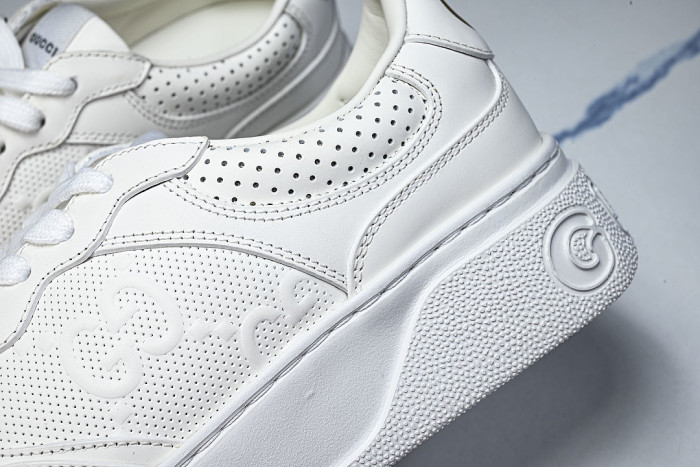 CHUNKY B MONOCHROME CARAMEL COLORED THICK SOLED CASUAL SNEAKERS WHITE/PURE WHITE