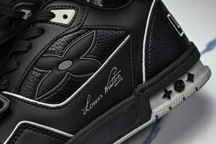 TRAINER COST EFFECTIVE MEN'S AND WOMEN'S SPORTS SHOES BLACK/INKINESS
