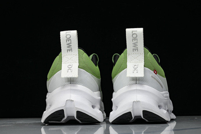 ON X THE SECOND GENERATION SERIES OF CASUAL RUNNING SHOES DARK GREEN/GREEN