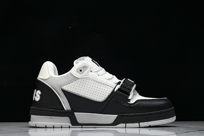 TRAINER COST EFFECTIVE MEN'S AND WOMEN'S SPORTS SHOES WHITE/BLACK
