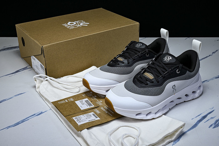 ON X THE SECOND GENERATION SERIES OF CASUAL RUNNING SHOES LIGHT GRAY/GREY
