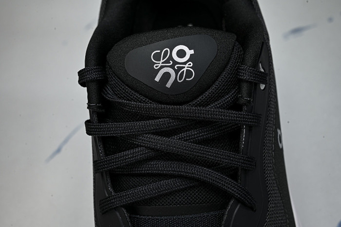 ON X THE SECOND GENERATION SERIES OF CASUAL RUNNING SHOES BLACK/INKINESS