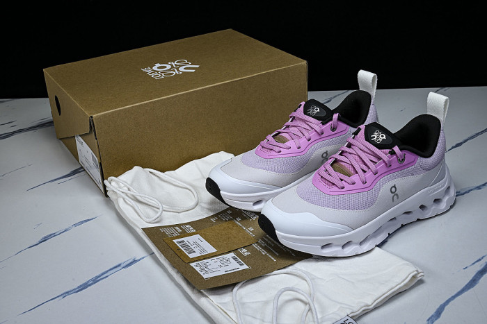 ON X THE SECOND GENERATION SERIES OF CASUAL RUNNING SHOES LIGHT PINK/LIGHT GRAY