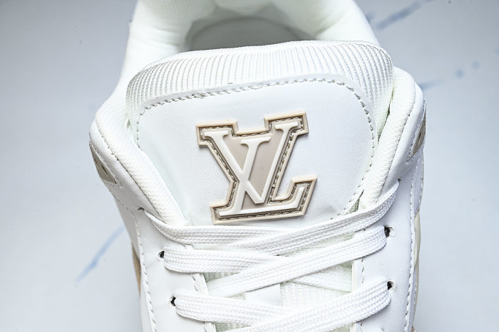 TRAINER COST EFFECTIVE MEN'S AND WOMEN'S SPORTS SHOES LIGHT WHEAT/WHITE