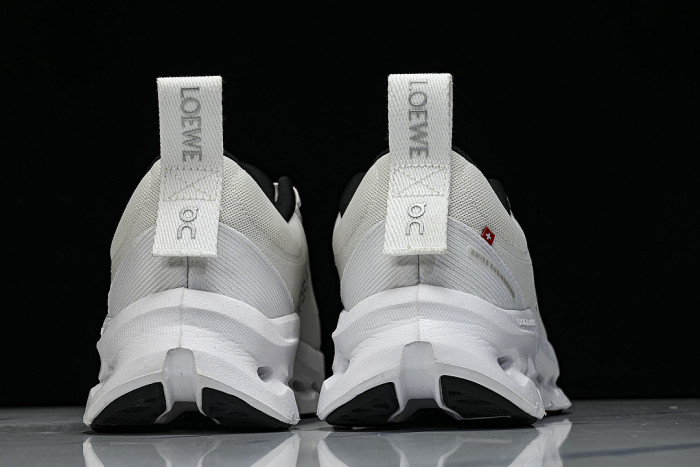 ON X THE SECOND GENERATION SERIES OF CASUAL RUNNING SHOES LIGHT GRAY/GREY