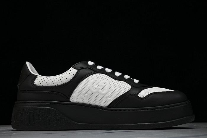 CHUNKY B MONOCHROME CARAMEL COLORED THICK SOLED CASUAL SNEAKERS BLACK/WHITE