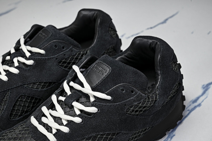 THICK-SOLED BREATHABLE MESH CASUAL SPORTS SHOES BLACK/BLACK/BLACK