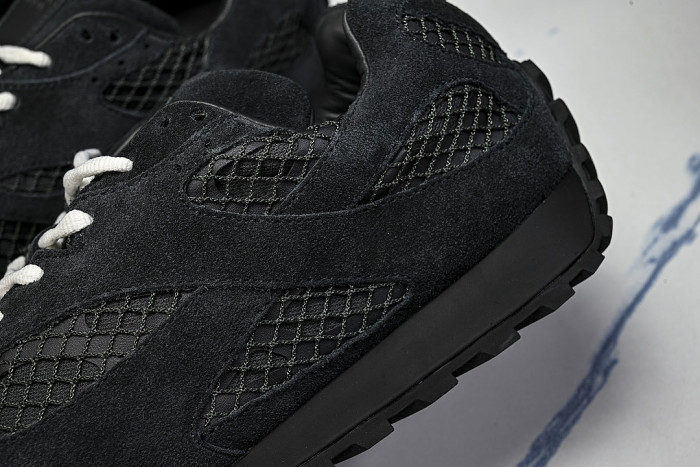 THICK-SOLED BREATHABLE MESH CASUAL SPORTS SHOES BLACK/BLACK/BLACK