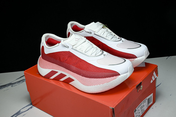 KI1913 HYPER BOOST EDGE CLOUD WHITE/PURE RUBY/ZERO METALIC
