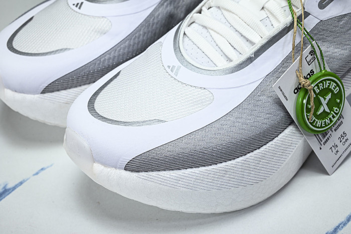 KK0288 HYPER BOOST EDGE CLOUD WHITE/LIGHT SOLID GREY/SILVER METALLIC