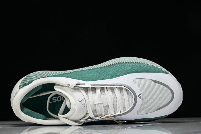KI1912 HYPER BOOST EDGE CLOUD WHITE/EQT GREEN/ZERO METALLIC