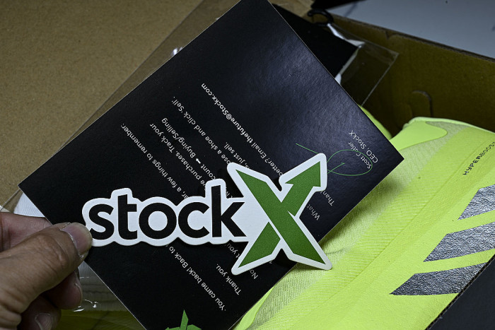 KI4412 HYPERBOOST EDGE SOLE-BOOSTING RUNNING SHOES GREEN/GREEN/GREEN