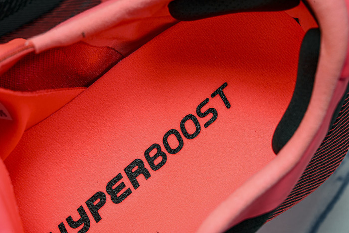 KH8128 HYPERBOOST EDGE SOLE-BOOSTING RUNNING SHOES RED/BLACK