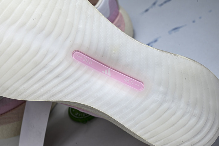 KJ0392 HYPERBOOST EDGE OFF WHITE/CLEAR PINK/CLEAR PINK