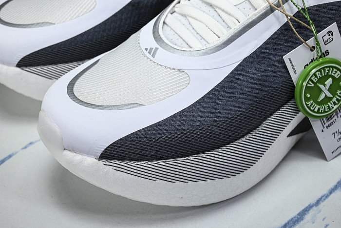KI4392 HYPER BOOST EDGE CLOUD WHITE/AURORA ONIX/SOLAR TURBO