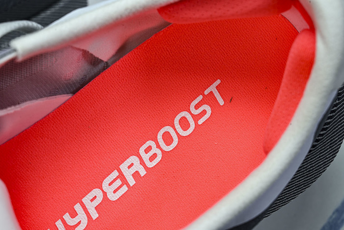 KI4392 HYPER BOOST EDGE CLOUD WHITE/AURORA ONIX/SOLAR TURBO