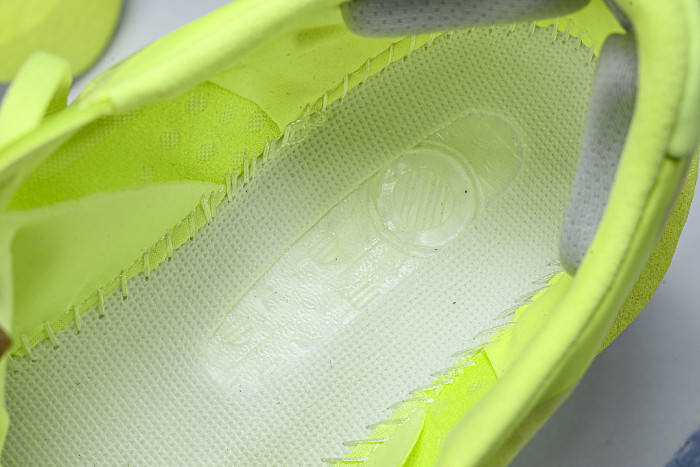 KI4412 HYPERBOOST EDGE SOLE-BOOSTING RUNNING SHOES GREEN/GREEN/GREEN