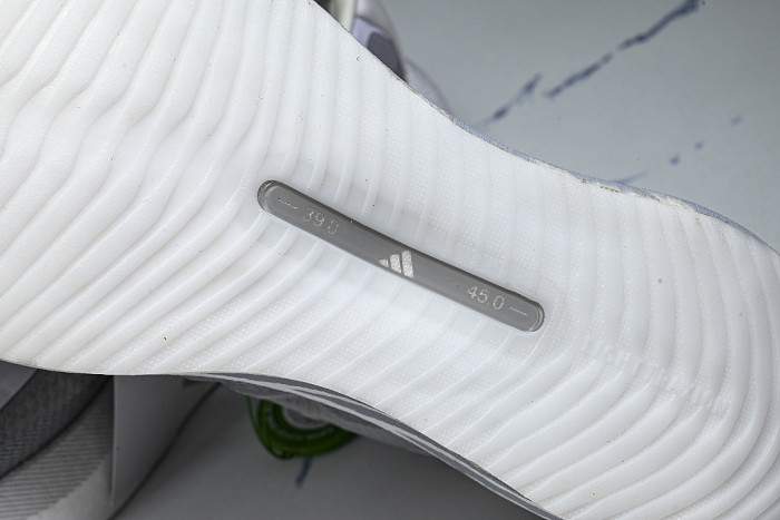 KK0288 HYPER BOOST EDGE CLOUD WHITE/LIGHT SOLID GREY/SILVER METALLIC