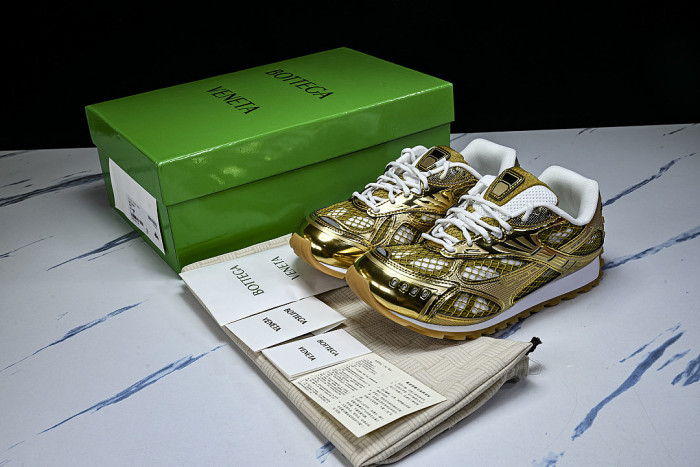 THICK-SOLED BREATHABLE MESH CASUAL SPORTS SHOES GOLD/GOLD/GOLD