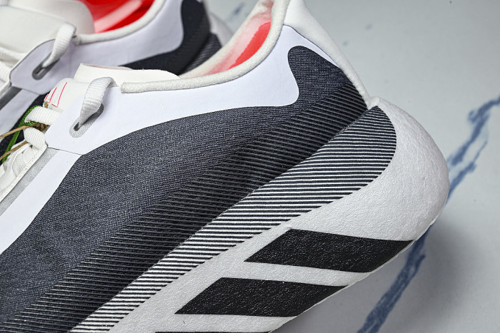 KI4392 HYPER BOOST EDGE CLOUD WHITE/AURORA ONIX/SOLAR TURBO