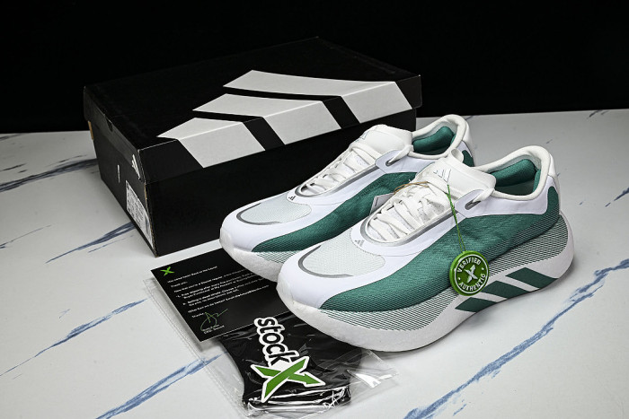 KI1912 HYPER BOOST EDGE CLOUD WHITE/EQT GREEN/ZERO METALLIC