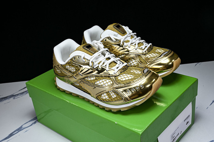 THICK-SOLED BREATHABLE MESH CASUAL SPORTS SHOES GOLD/GOLD/GOLD