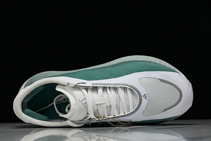 KI1912 HYPER BOOST EDGE CLOUD WHITE/EQT GREEN/ZERO METALLIC