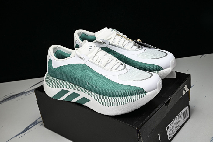 KI1912 HYPER BOOST EDGE CLOUD WHITE/EQT GREEN/ZERO METALLIC