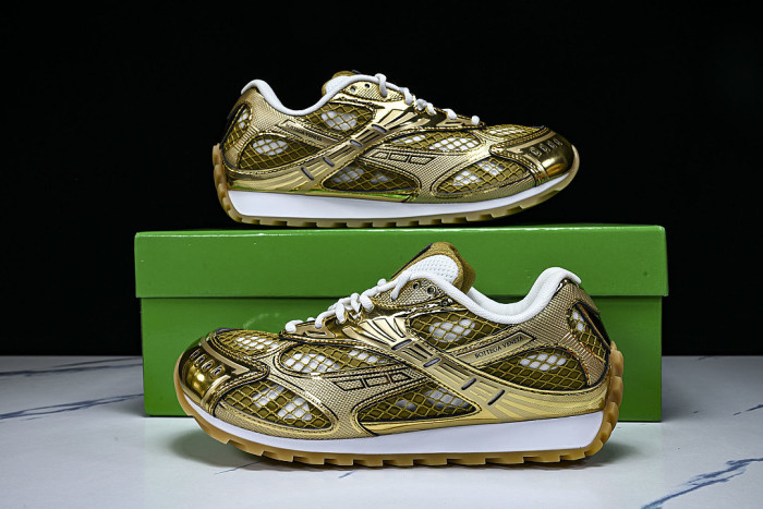 THICK-SOLED BREATHABLE MESH CASUAL SPORTS SHOES GOLD/GOLD/GOLD