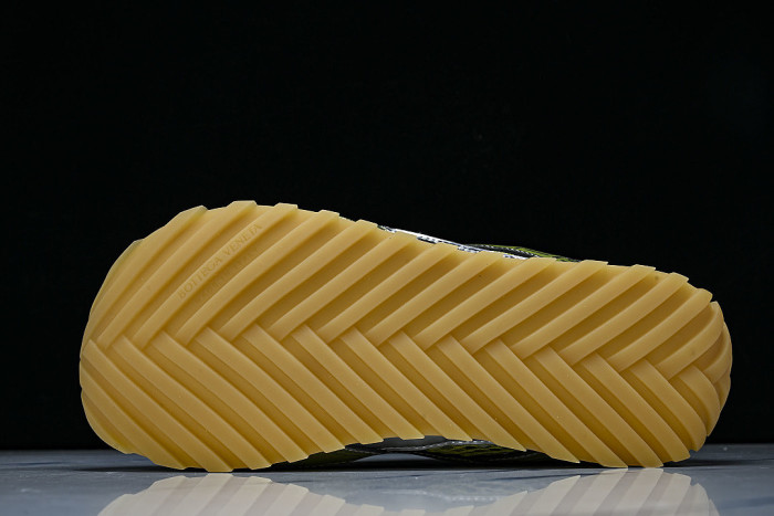 THICK-SOLED BREATHABLE MESH CASUAL SPORTS SHOES YELLOW/SILVER