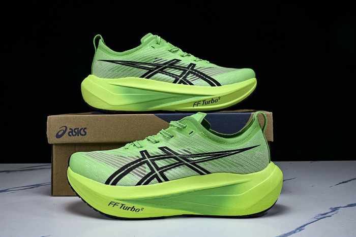 1013A170-300 MAGIC SPEED 4 MEN'S AND WOMEN'S RACING TRAINING RUNNING SHOES DARK GREEN/GREEN