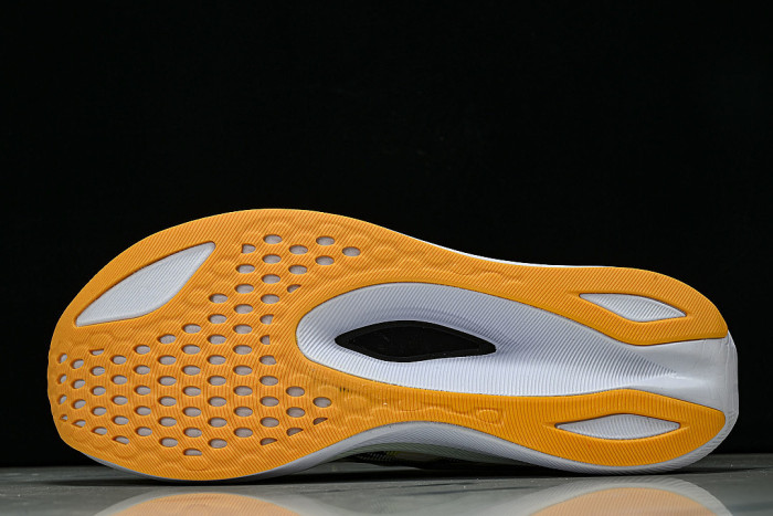 1011C102-100 MAGIC SPEED 4 ORANGE/WHITE/GREEN