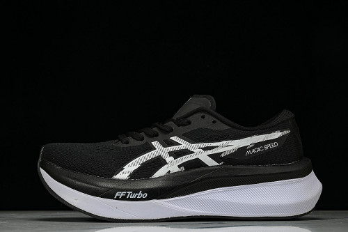 1011B704-001 MAGIC SPEED 4 BLACK/WHITE/BLACK