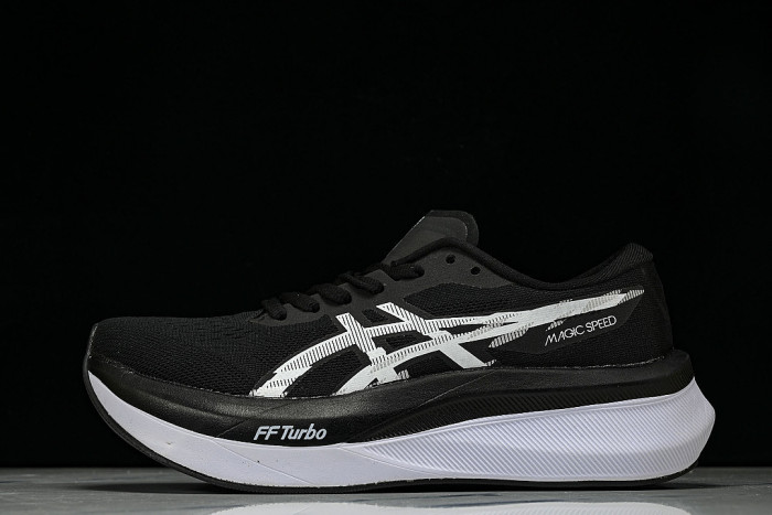 1011B704-001 MAGIC SPEED 4 BLACK/WHITE/BLACK