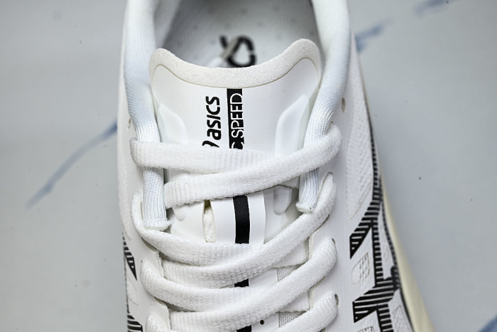 1011B873-101 MAGIC SPEED 4 WHITE/BLACK