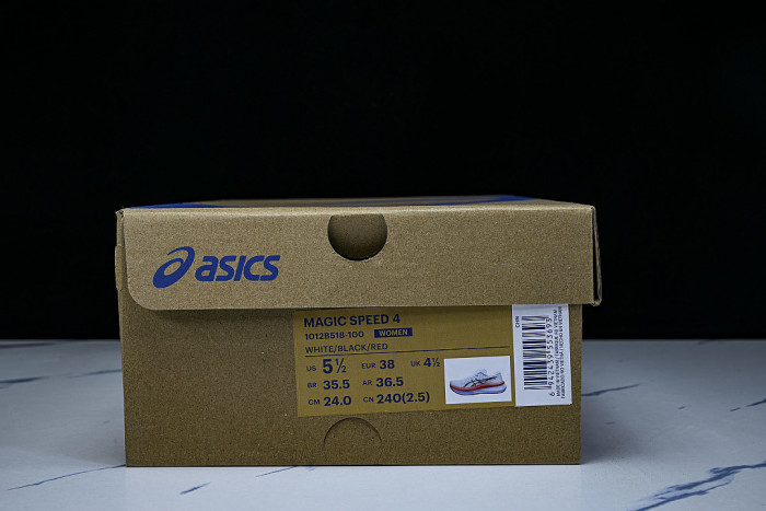 1012B518-100 MAGIC SPEED 4 WHITE/BLACK/ORANGE