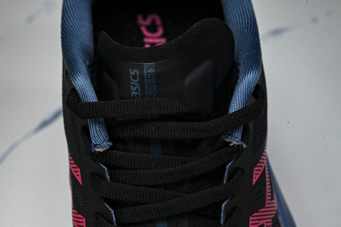 1012B676-001 MAGIC SPEED 4 BLACK/WINTER SEA