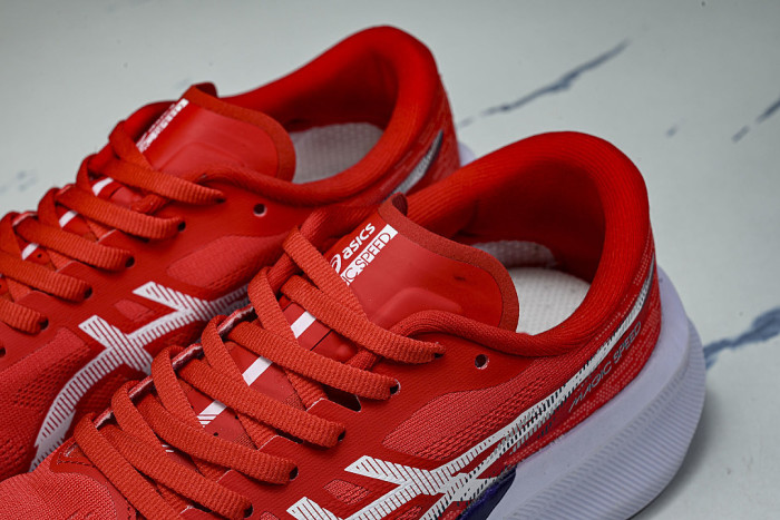 1011B873-600 MAGIC SPEED 4 RED/WHITE/BLACK