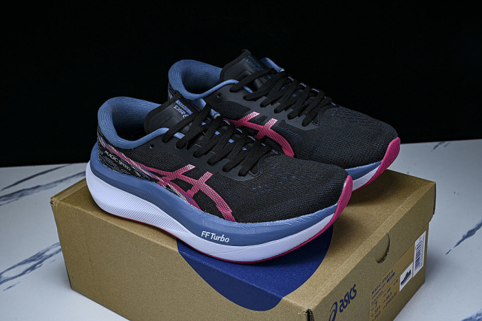 1012B676-001 MAGIC SPEED 4 BLACK/WINTER SEA
