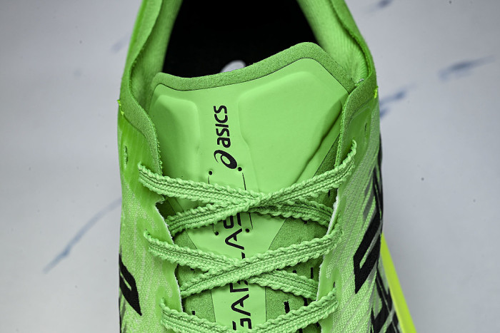 1013A170-300 MAGIC SPEED 4 MEN'S AND WOMEN'S RACING TRAINING RUNNING SHOES DARK GREEN/GREEN