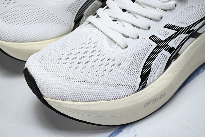 1011B873-101 MAGIC SPEED 4 WHITE/BLACK