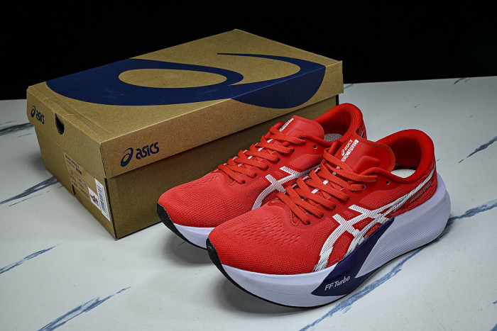 1011B873-600 MAGIC SPEED 4 RED/WHITE/BLACK
